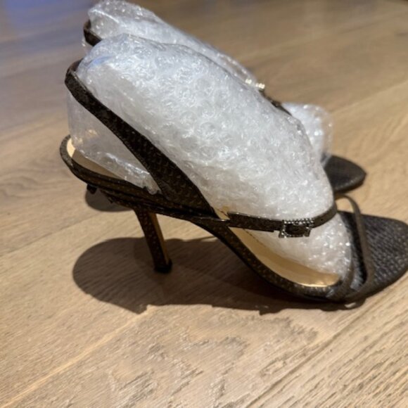 KATE SPADE Strap Sandals with diamante side buckle. Size US8 - Picture 1 of 3